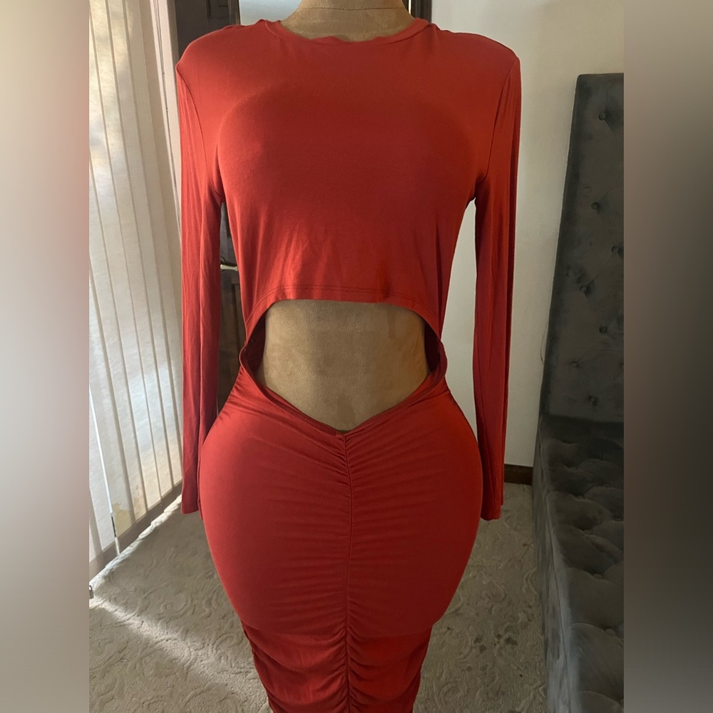 Dress - Picture 2 of 7